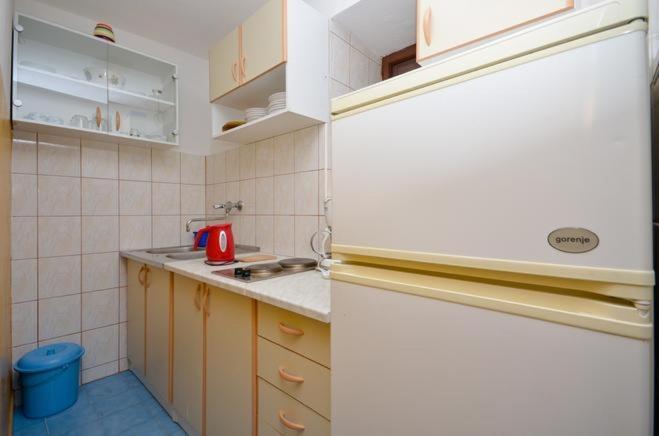 Apartments With A Parking Space Brela, Makarska - 11552 Ngoại thất bức ảnh